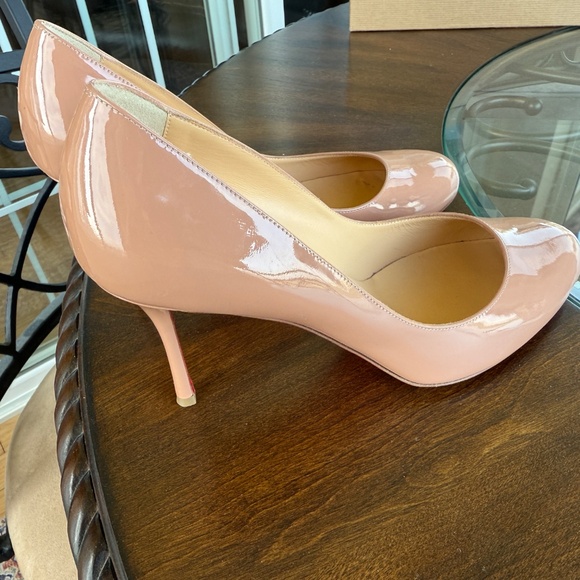 Louboutin nude patent Dolly - Picture 13 of 16